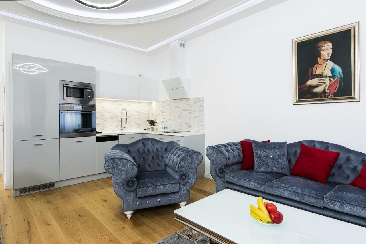 Old Town Cristal Apartment By Otium Krasków Eksteriør bilde