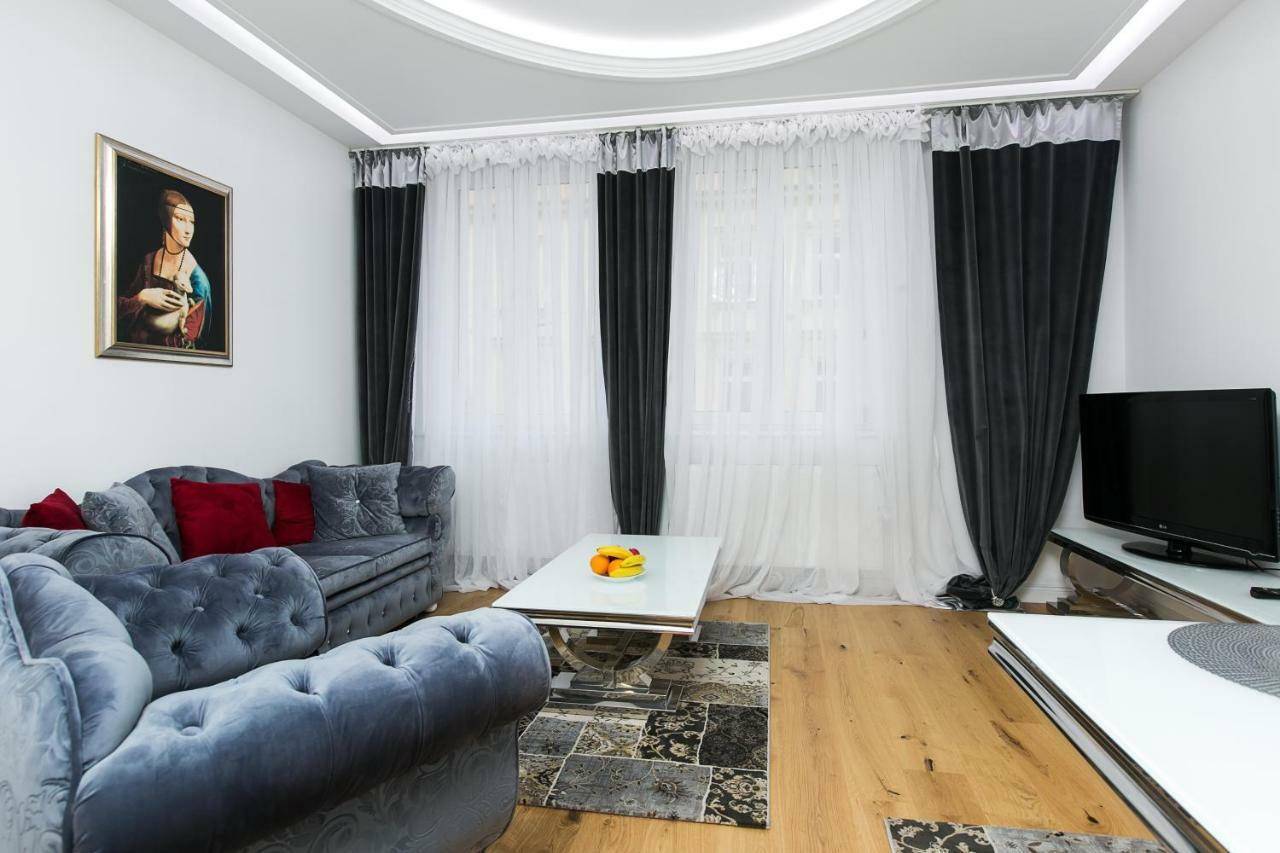 Old Town Cristal Apartment By Otium Krasków Eksteriør bilde